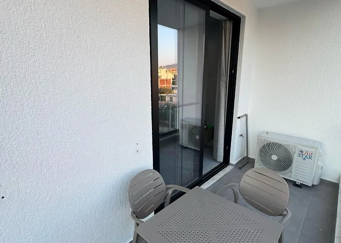 Alpha Blue * クサミル