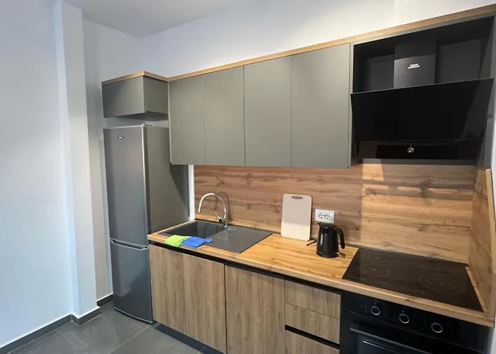 Alpha Blue クサミル